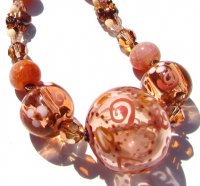 (image for) Peach Necklace